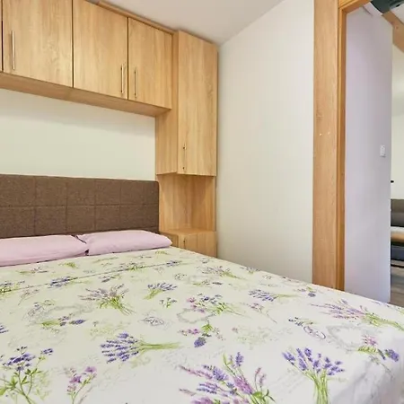 Apartament With Parking Space Babino Polje, Mljet - 22319